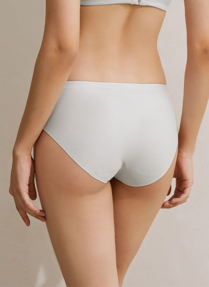 Airy Smooth Seamless Mini Panty