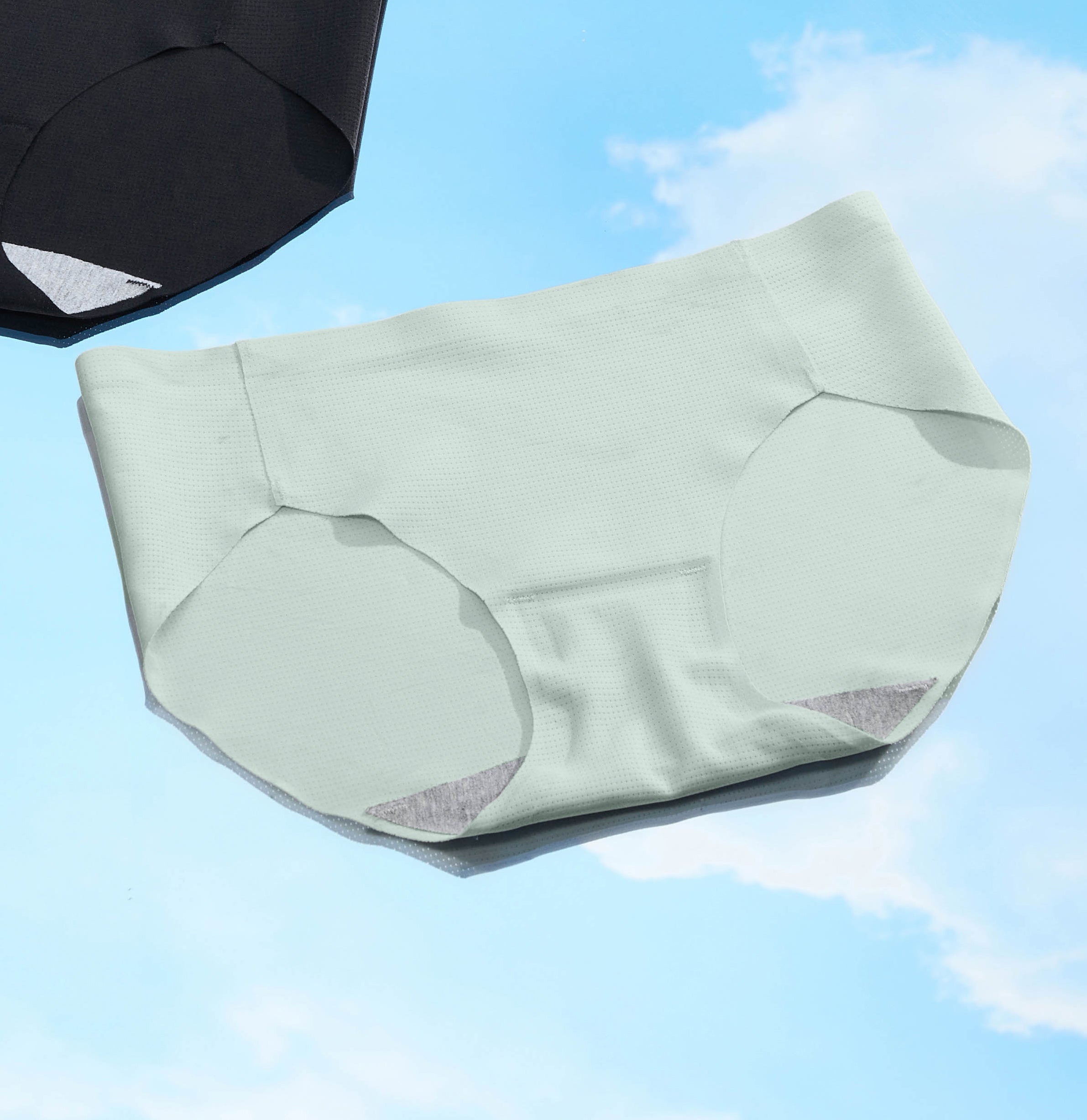 Airy Smooth Seamless Mini Panty