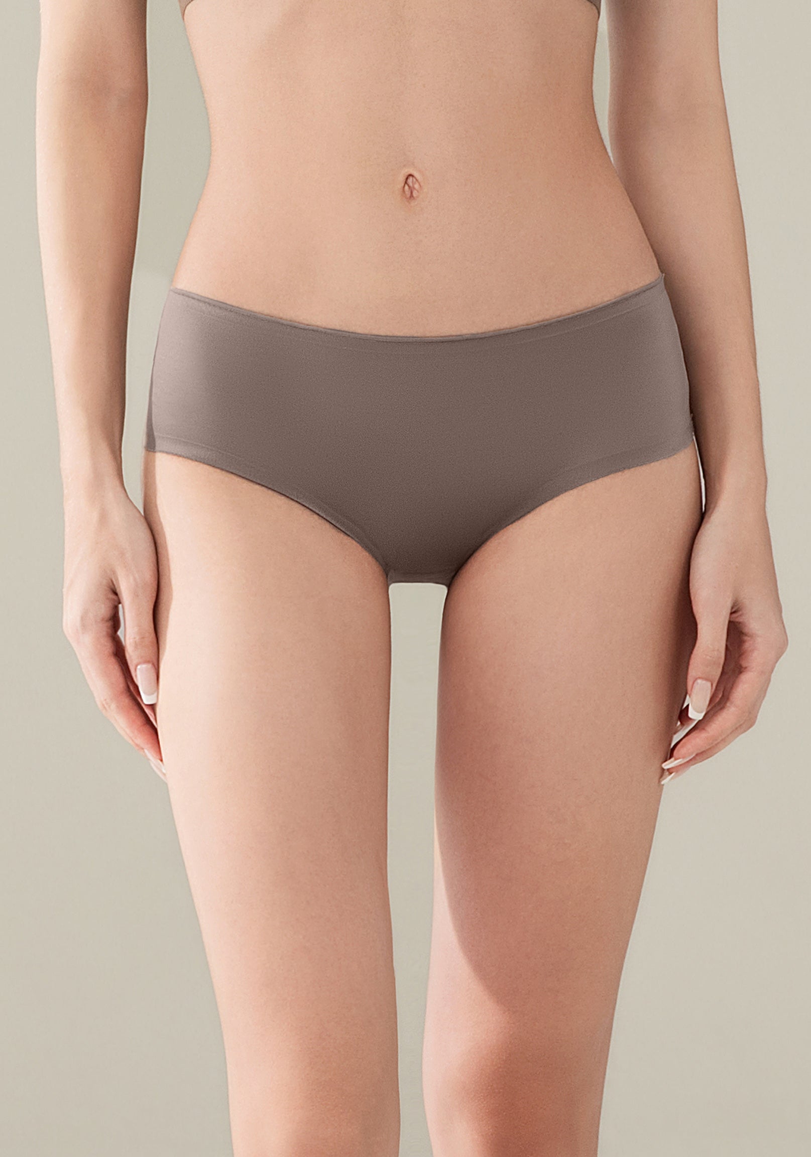 Basic Pure Tempting Midi Panty