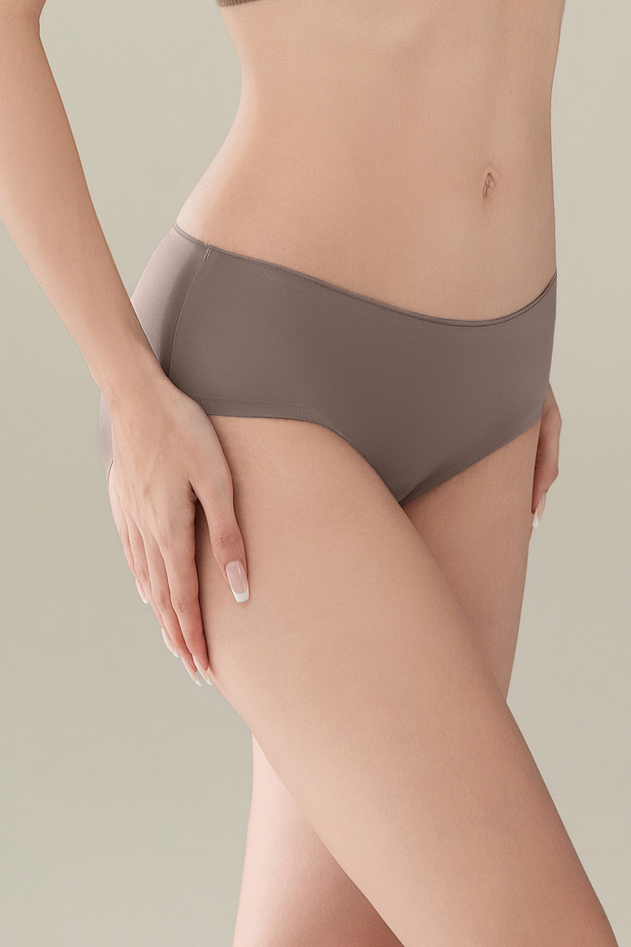 Basic Pure Tempting Midi Panty