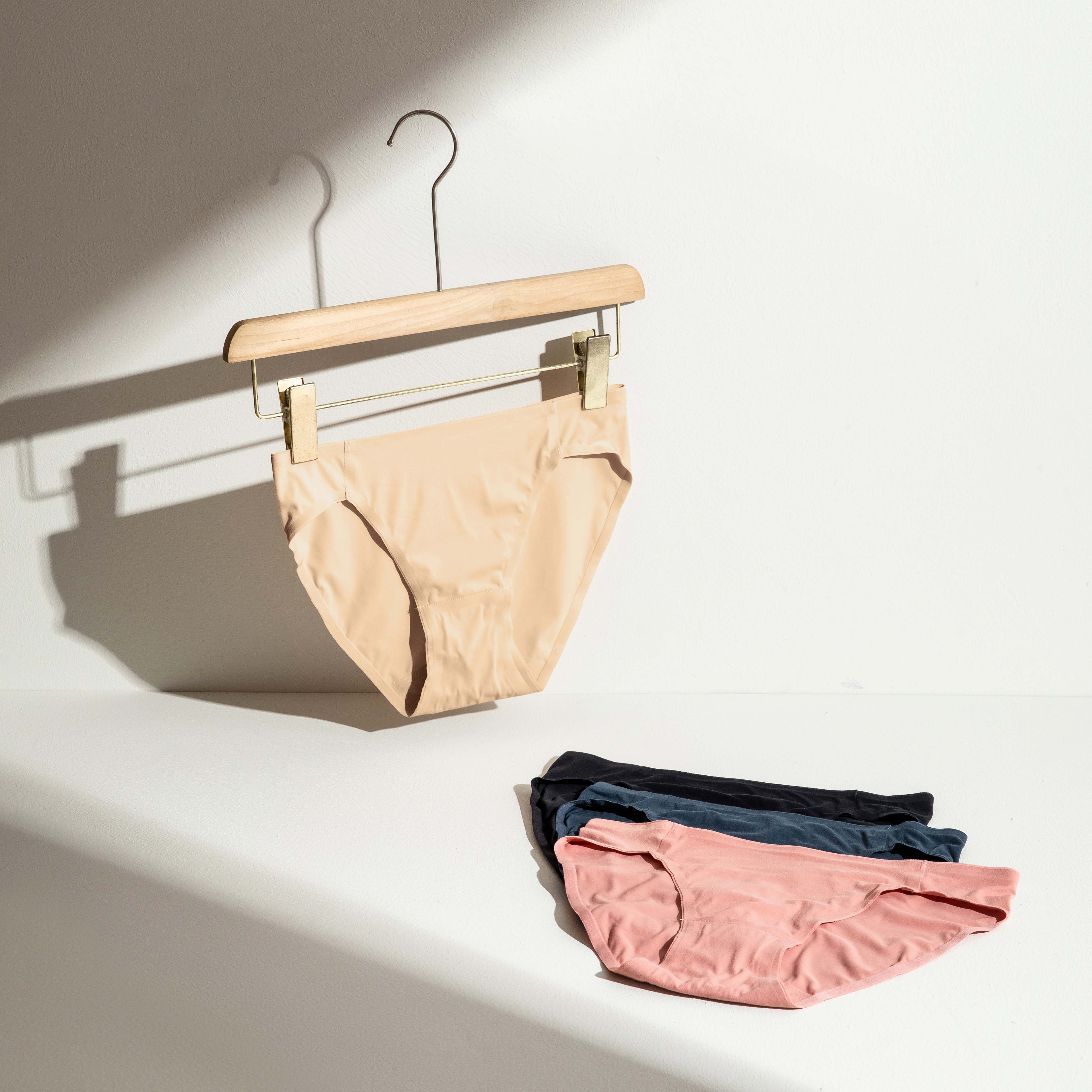 Sofia Velvet Seamless Mini Panty