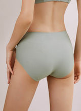 Airy Smooth Seamless Midi Panty